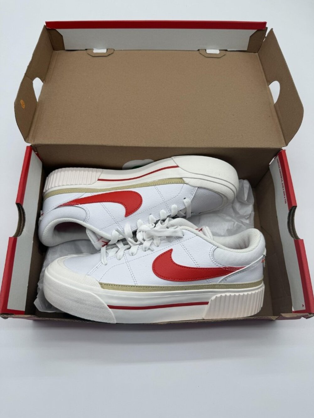 Nike
New Nike Court Legacy Lift Shoes Women's Size 8 White
Red Sneakers NWT